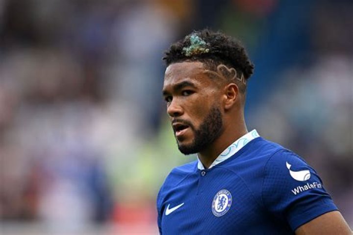 Bio, Age, Net Worth, Salary, Market Value, Transfer, Stats, & Girlfriend