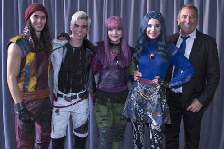 BOOBOO STEWART, CAMERON BOYCE, KENNY ORTEGA, SOFIA CARSON – Celeb Secrets