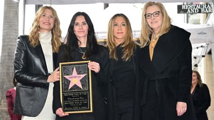 Courtney Cox Celebrates Her Addition To The Hollywood Walk Of Fame With Her ‘Friends’ – Celeb Secrets