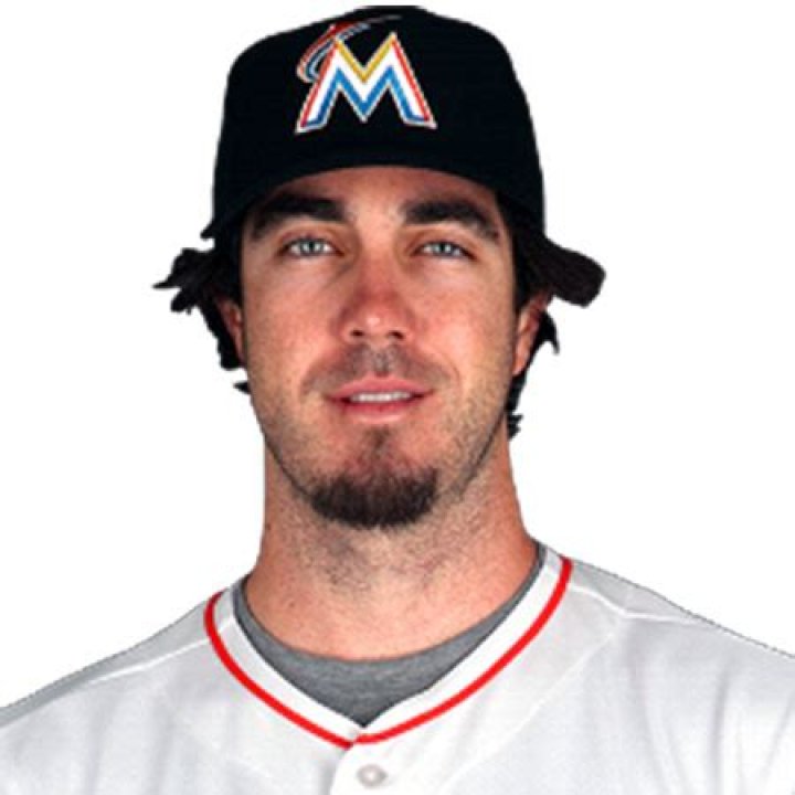 Dan Haren Biography- Salary, Earnings, Net worth, Married, Relationship, Affair, Children, Wife, Nationality, Family, Age, Height, Career