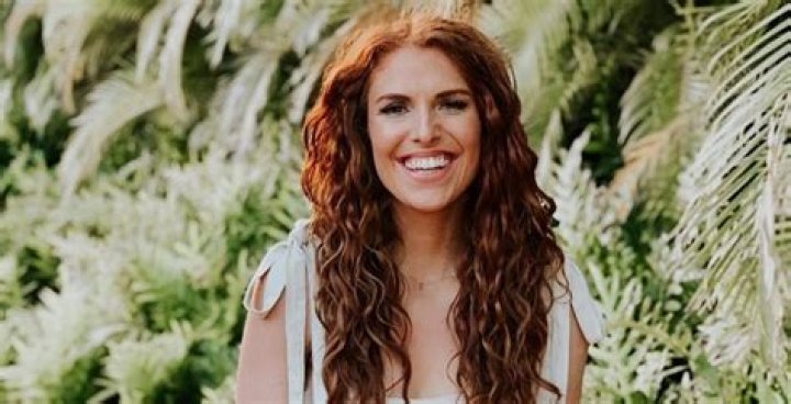 Did Isabel Roloff Just Throw Shade At Sister-In-Law In Newest Post?