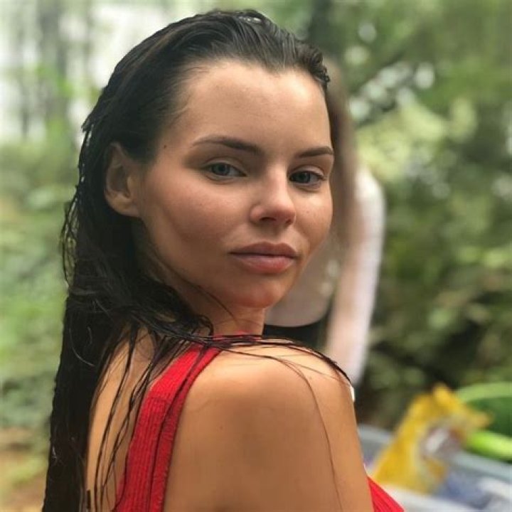 Eline Powell – Celeb Secrets