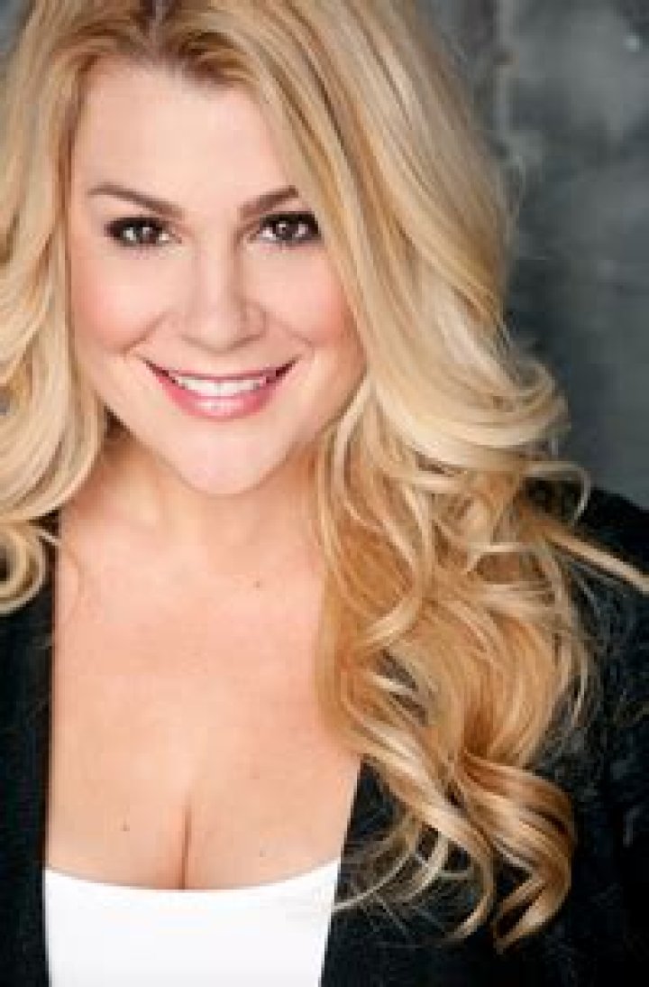 Hire Heather McMahan for a Corporate Event or Performance Booking.