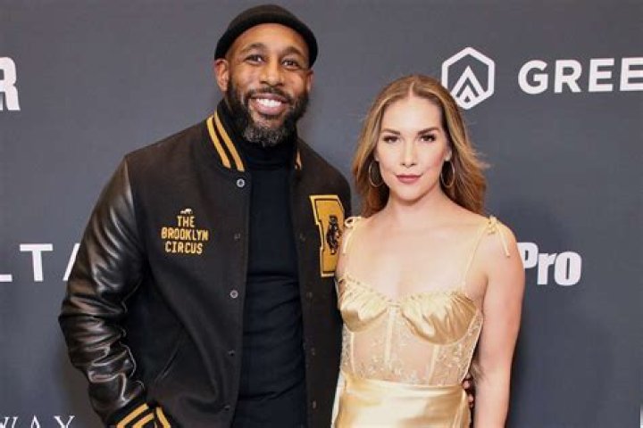 How Did Stephen 'tWitch' Boss and Allison Holker Meet?