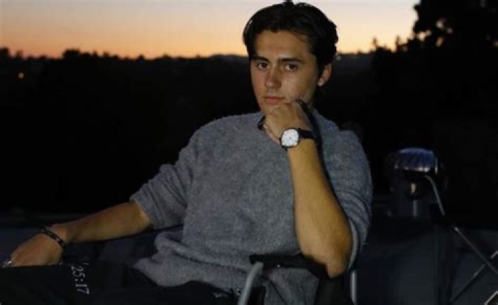 Is Isaak Presley Related To Elvis Presley?