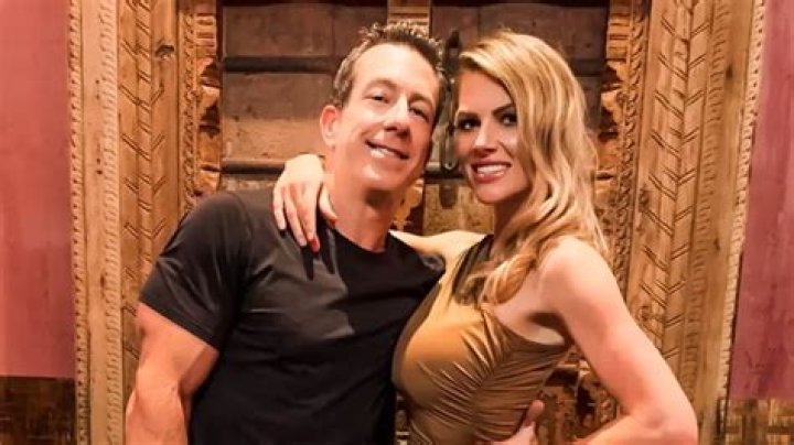 Jamie Lissow’s Girlfriend, Erica: Wife Photos!