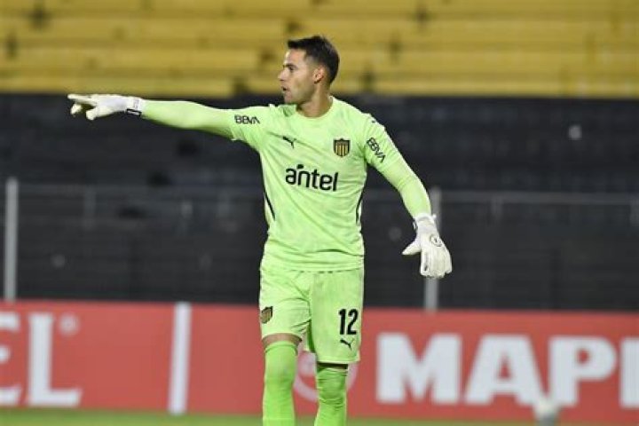 Meet Guillermo de Amores' Wife & Children, His Salary, Net Worth, Instagram, Nationality, Height, Stats, FIFA 22