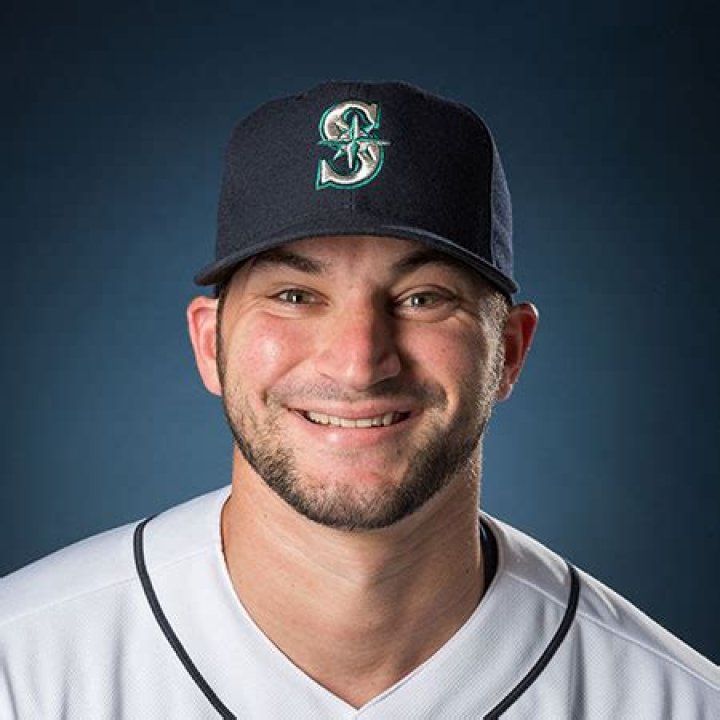 Mike Zunino Biography-salary, contract, stats, married, wife, girlfriend, net worth, age, family, career, nationality, relationship