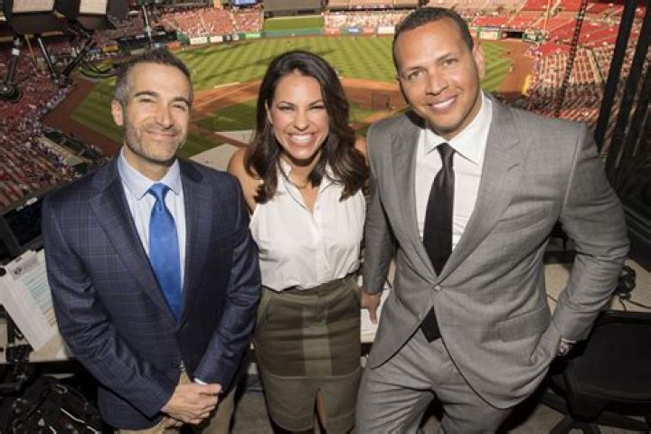 MLB Network's Matt Vasgersian Salary and Net worth; How is his Married Life with Kimberly Craig?