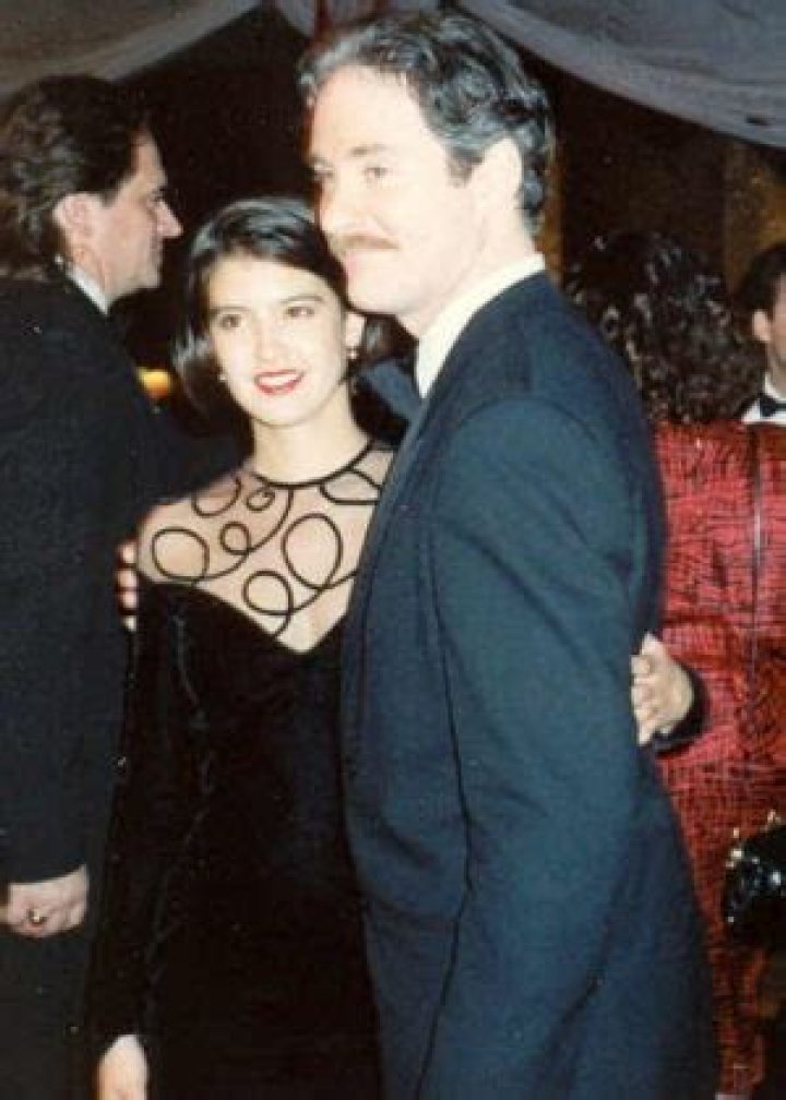 Phoebe Cates Height, Weight, Age, Spouse, Children, Facts, Biography