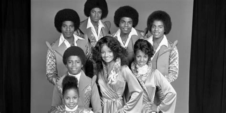 Podcast Claims Marlon Brando Expressed Concern About Michael Jackson’s Relationships With Children
