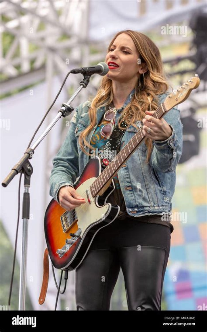 Quick Chat With Caitlyn Smith At BottleRock
