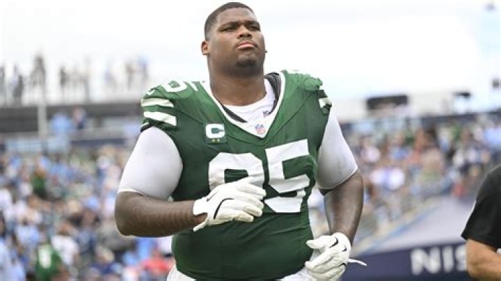 Quinnen Williams Biography- NFL college prospect, salary, net worth, draft, stats, contract, age, relationship, girlfriend, nfl