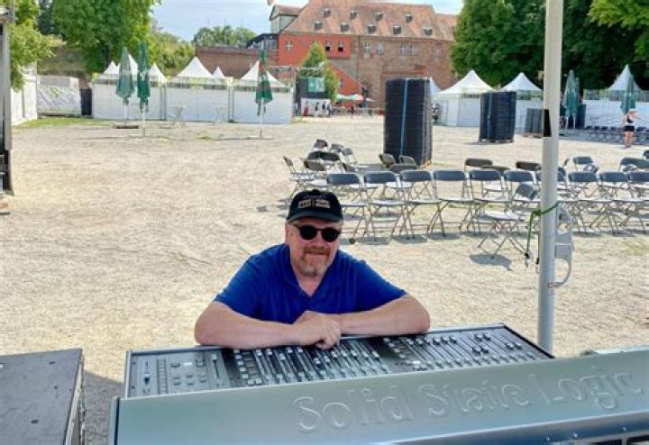 Tour Manager Ted Mellencamp Dies