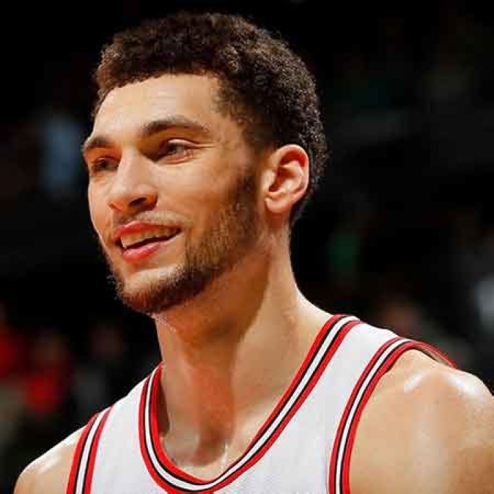 Zach LaVine, biography, wiki, salary, net worth, contract, NBA, Basketball, Personal life, Girlfriend, married, children, age, family